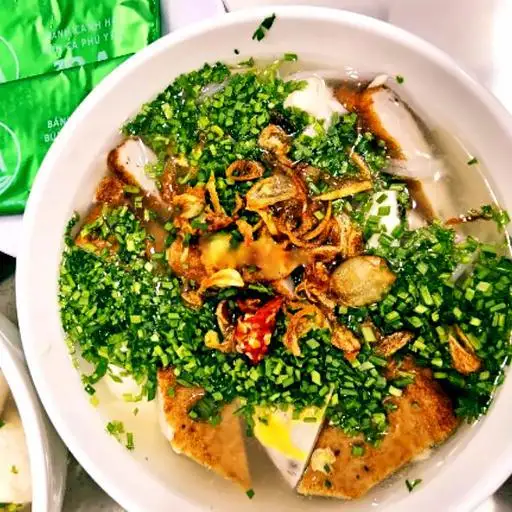 Bánh canh chả cá chiên + cá dầm + trứng cút + Trứng cá - 76.000 ₫ tại Bánh Canh Hẹ 18A - Nguyễn Thị Minh Khai