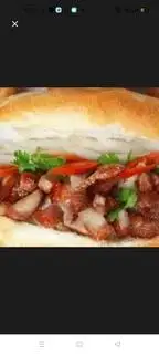 Hình ảnh Bánh mì heo quay 