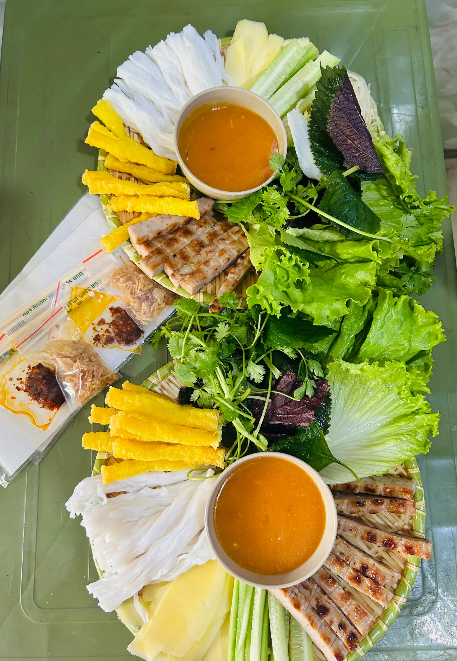 Hình ảnh Nem nướng nha trang suất nhỏ 
