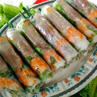Gỏi cuốn tôm thịt - 10.000 ₫ tại Gỏi Cuốn 99 - Nguyễn Văn Quá