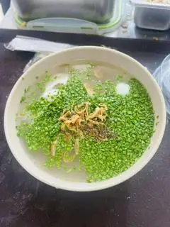 Bánh canh cá dầm + Trứng cút - 64.000 ₫ tại Bánh Canh Hẹ 18A - Nguyễn Thị Minh Khai