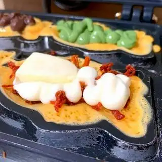 Hình ảnh Bánh cá nhân bò khô phô mai
