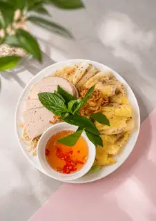 Hình ảnh Bánh Cuốn Trứng Chín