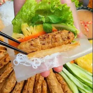 Hình ảnh Nem Lụi Đặc Biệt