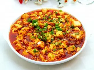 Hình ảnh Cơm niêu đậu hủ sốt tứ xuyên
