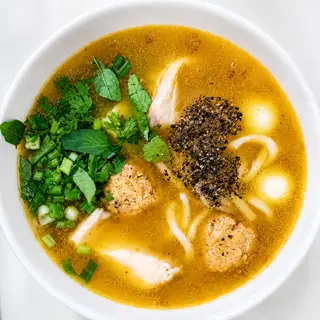 Bánh Canh Cá  + Chả + Trứng cút  - 83.000 ₫ tại Bánh Canh Cá Lóc Thái Ngọc - Phạm Thế Hiển