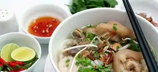 Bánh canh - 45.000 ₫ tại Bích Ngọc - Bánh Ướt, Bánh Cuốn & Bún Riêu - Phạm Hữu Lầu