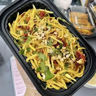 Hình ảnh Nộm xoài bò khô
