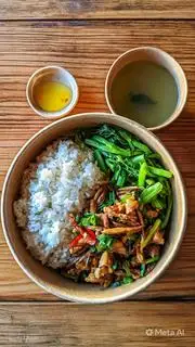 Hình ảnh Cơm với Thịt Lợn Xào Xả Ớt