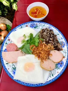Bánh trứng lòng đào - 45.000 ₫ tại Bánh Cuốn Nóng 79 - Đường D5