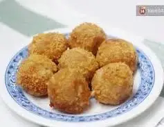 Nem chua rán  - 38.000 ₫ tại Bún Chả Nem Cua Bể 46 - Cao Bá Nhạ