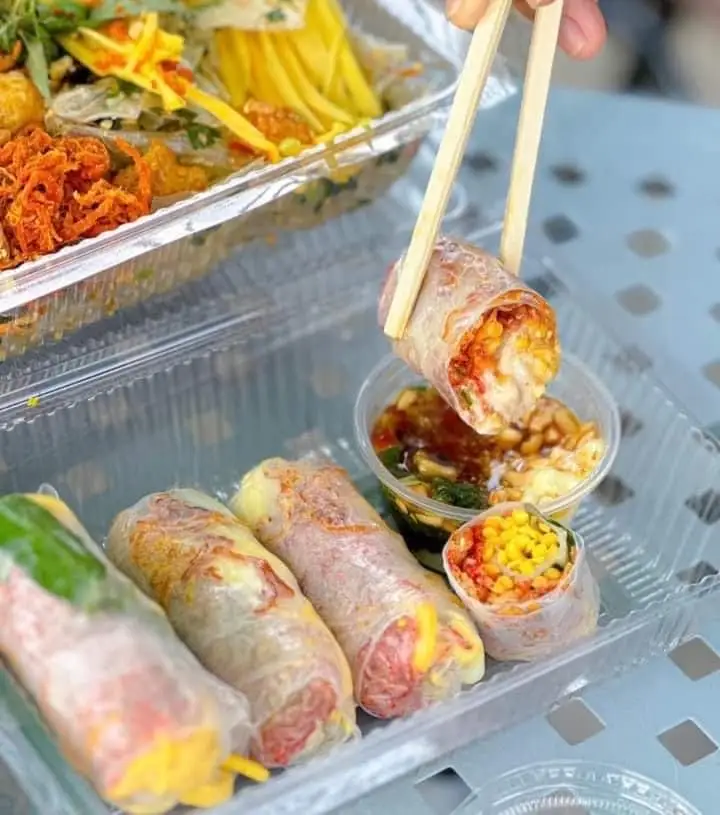 Bánh Tráng cuốn sốt bơ ( 5 Cuốn ) - 39.500 ₫ tại Ăn Vặt Sài Gòn 1992 - Đặng Lộ