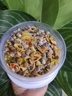 ốc ruốc trung XÀO sa ơt cay.phần 0.5 - 129.000 ₫ tại Nhân Lương - Cơm Gà & Các Loại Ốc - Huỳnh Tấn Phát
