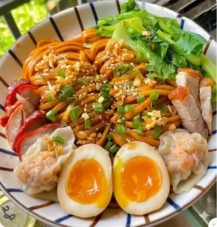 Hình ảnh Mì Trộn Đầy Đủ Sợi Phở