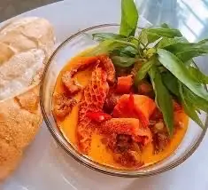 Phá lấu bò bánh mì(phần nhỏ) - 45.000 ₫ tại Phá Lấu Bò Cô Kim
