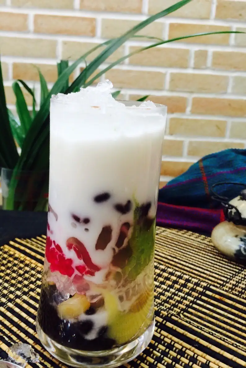 Chè thập cẩm - 48.000 ₫ tại Chè Nghĩa - Tên Lửa