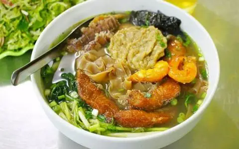 Hình ảnh Cô Hòa - Miến & Bánh Đa Trộn (Nước) - Lý Thái Tổ