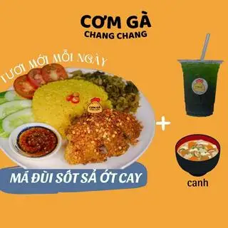 Hình ảnh Cơm gà xối mỡ sốt sả ớt (size nhỏ) + trà tắc thái xanh khổng lồ