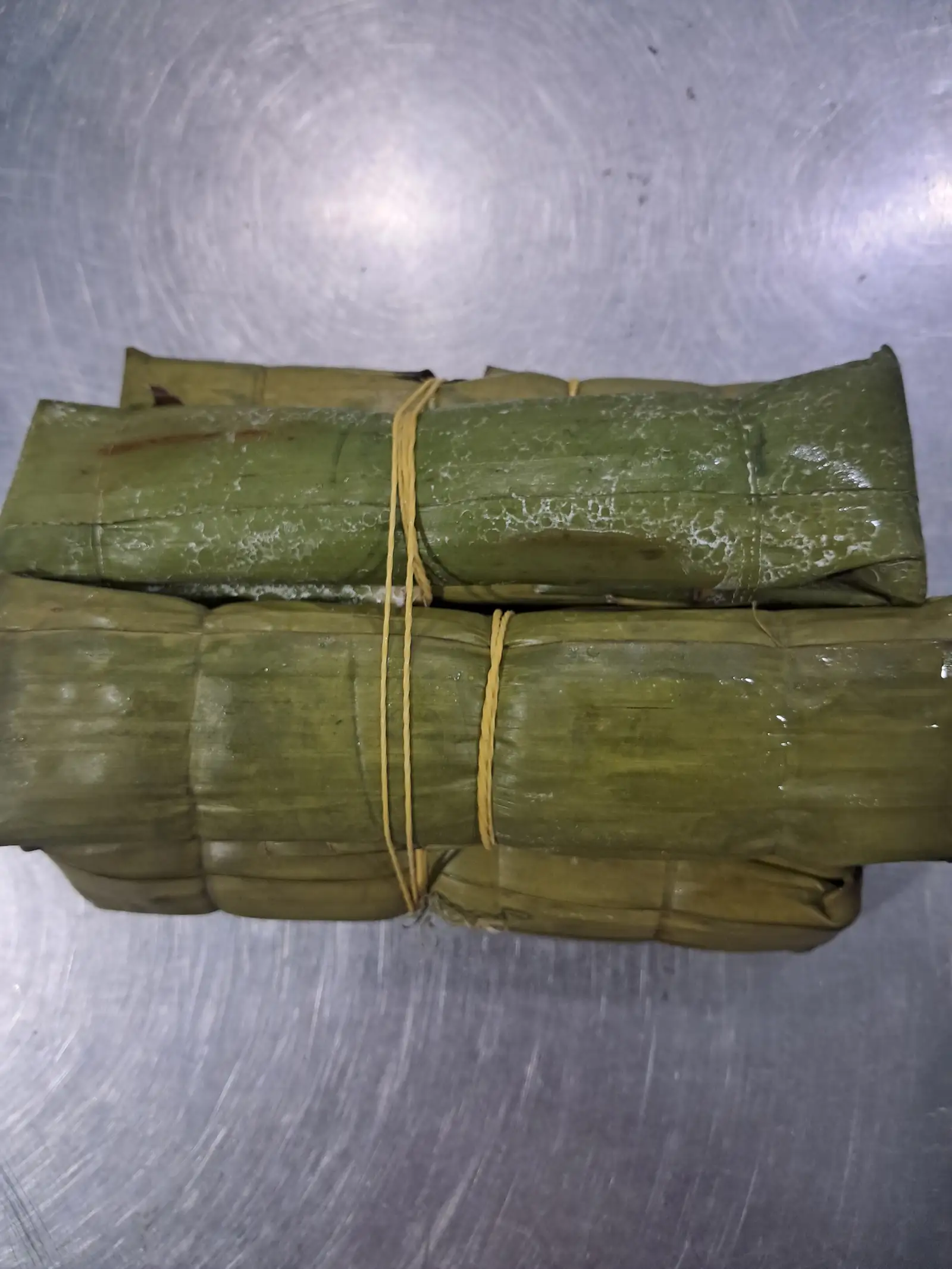 chả lá - 10.000 ₫ tại Bún Bò Huế 334 - Nguyễn Văn Nghi