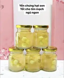 Hình ảnh Yến chưng nóng hạt sen Huế ngọt bùi