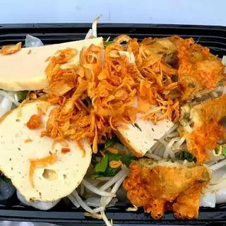 Bánh cuốn chả - bánh tôm - 40.000 ₫ tại Hai Cô Béo - Bánh Cuốn & Mỳ Xào - Điện Biên Phủ