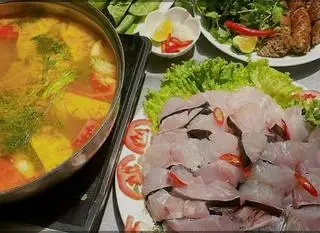 Hình ảnh Lẩu thái cá tầm