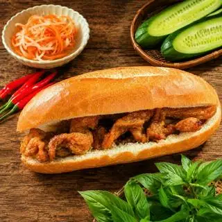 Hình ảnh Bánh mì chả cá - chả bình thường