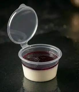 Pannacotta Việt Quất - 16.000 ₫ tại Tira Tiramisu - Ngô Đức Kế