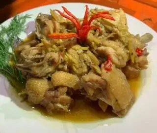 Cơm gà kho xả ớt - 43.000 ₫ tại Cơm Văn Phòng Thanh Tú - Nguyễn Văn Khối