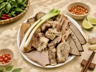 Dĩa Lòng Thập Cẩm - 29.000 ₫ tại CHÁO LÒNG CÔ HOA - Trần Văn Đang