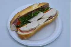 Bánh mì thịt nguội đặc biệt - 25.000 ₫ tại Bánh Mì Hà Nội - Nguyễn Trãi