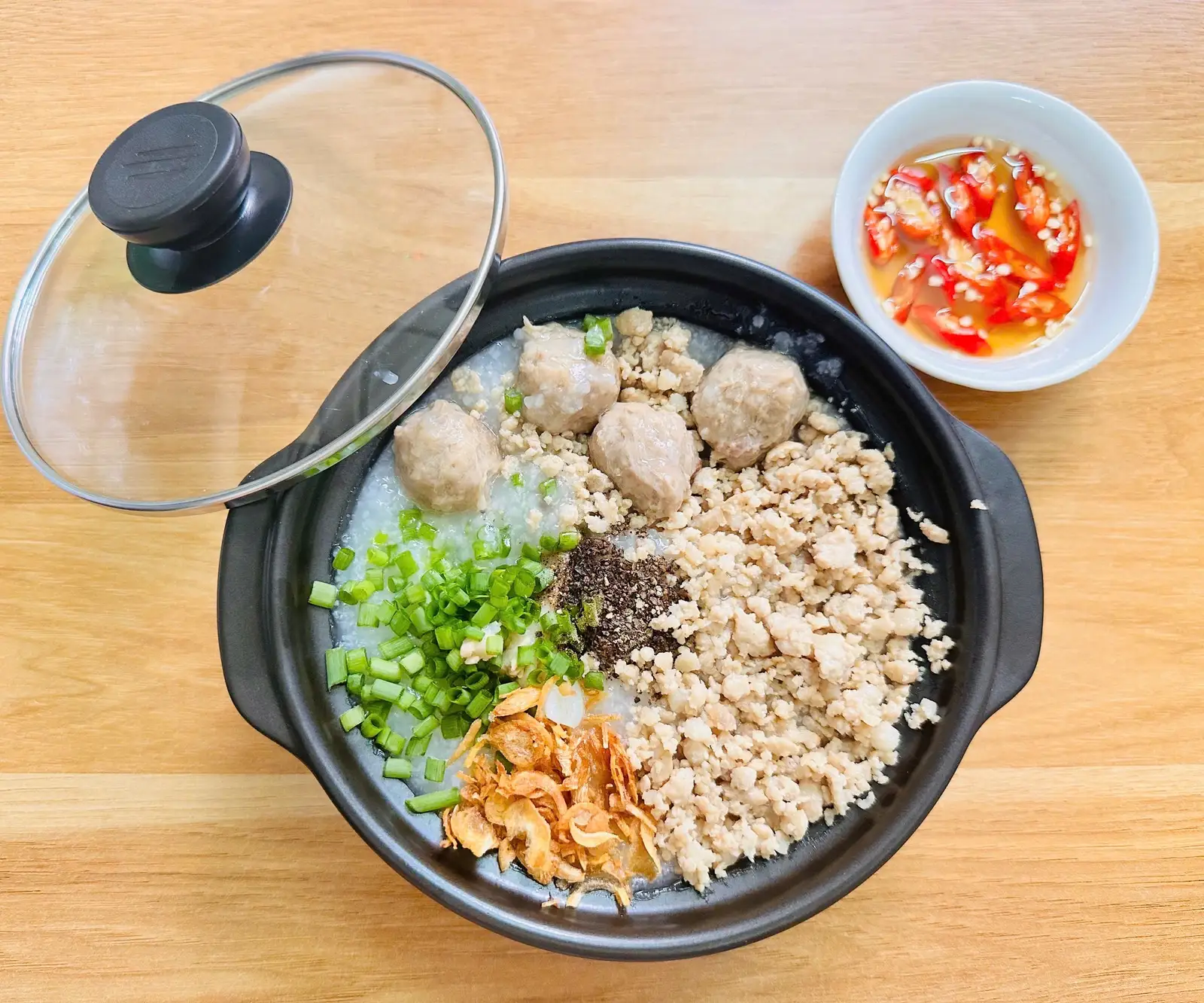 Hình ảnh cháo thịt bằm bò viên