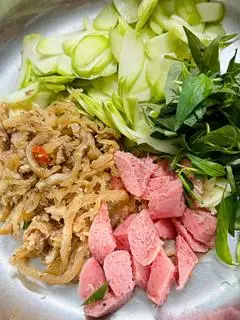 Tré trộn 2 người - 65.000 ₫ tại Zenny - Bánh Tráng & Tré Trộn - Đường Số 19