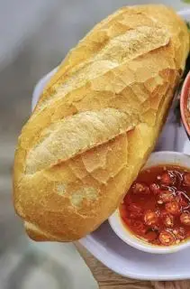 bánh mì thêm - 5.000 ₫ tại Phá Lấu Bò - Lê Văn Sỹ
