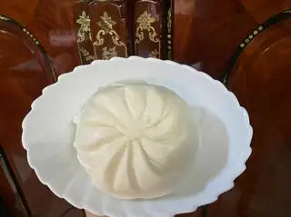 Bánh bao chay nhân thập cẩm - 25.000 ₫ tại Ngọc Bích - Bánh Chưng & Bánh Tét Chay - Lê Văn Duyệt