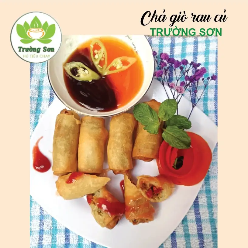Chả giò chiên - 5.000 ₫ tại Hủ Tiếu Chay Trường Sơn - Trường Sơn