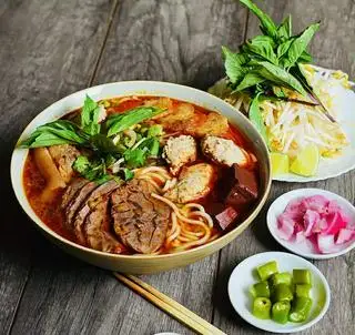 Bún Bò Xí Quách - 72.000 ₫ tại Phở Phụng - Phan Tây Hồ