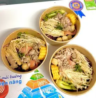 Hình ảnh Mỳ cay kim chi bò nấm
