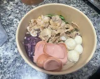 Hình ảnh Mỳ cay sườn sụn