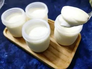 Sữa chua Phô Mai Đà Lạt sánh đậm đặc  - 16.000 ₫ tại Tiệm Bánh Ngon Hui Bakery - Bánh Ngọt & Bánh Mặn - Hòa Hảo