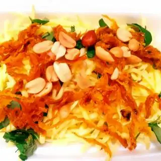 Gỏi xoài - 25.000 ₫ tại Bánh Tráng Bà Gánh - Chu Văn An