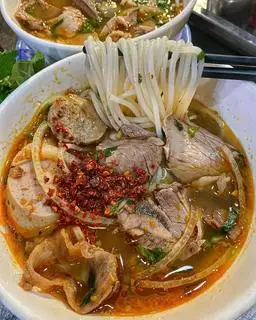 Hình ảnh Bún bò gân chả