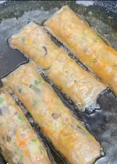 Hình ảnh 2c nem thịt rán nhà làm