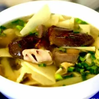 Hình ảnh Canh măng - bát to