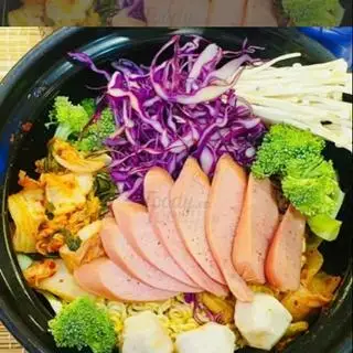 Hình ảnh Lẩu Ly xúc xích cá viên 
