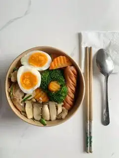 Hình ảnh Cơm gà xào nấm