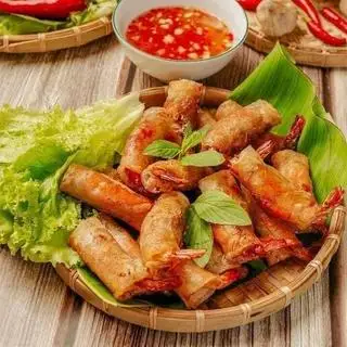 2 Cuốn Chả Giò - 12.000 ₫ tại Khói Bún Thịt Nướng - Phạm Văn Hai