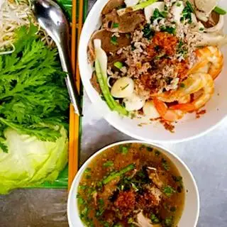 Hình ảnh Hủ tiếu chả - cá - tôm