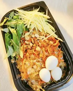 Bánh Tráng Trộn Truyền Thống - 30.000 ₫ tại Bánh Tráng Trộn & Ăn Vặt - Pink - Hồ Thành Biên