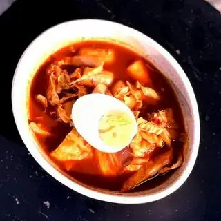 Hình ảnh Bánh gạo cay truyền thống